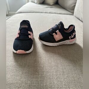 Toddler girl nautica tennis shoes Navy